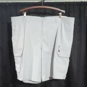 George "at the knee" performance cargo shorts . Size 46 , grey , brand new.
